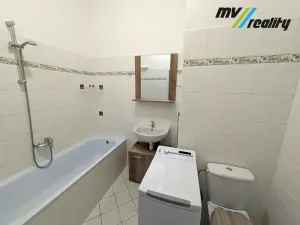 Pronájem bytu 2+kk, Milovice, Višňová, 63 m2