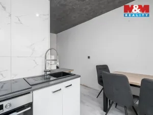 Prodej bytu 3+1, Krupka - Maršov, Karla Čapka, 80 m2