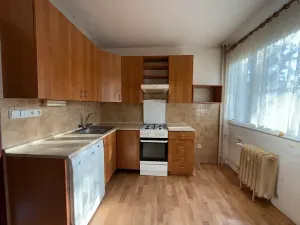 Prodej bytu 3+1, Pardubice, Varšavská, 63 m2