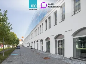 Pronájem kanceláře, Praha - Karlín, Křižíkova, 546 m2