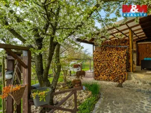 Prodej chaty, Vinařice, 40 m2