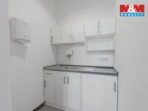 Pronájem kanceláře, Klatovy - Klatovy I, nám. Míru, 396 m2