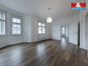 Prodej bytu 3+1, Karlovy Vary - Drahovice, Americká, 92 m2