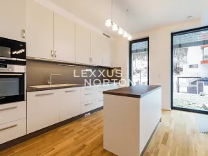 Pronájem rodinného domu, Praha - Dejvice, V Šáreckém údolí, 190 m2