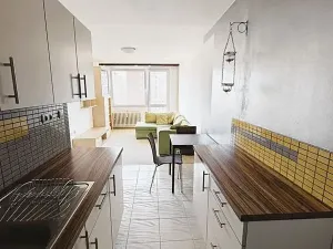 Pronájem bytu 2+kk, Praha - Kobylisy, Frýdlantská, 43 m2