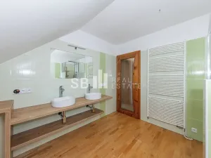 Prodej rodinného domu, Borová, 230 m2