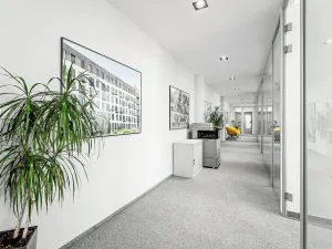 Pronájem kanceláře, Praha - Holešovice, U Uranie, 500 m2