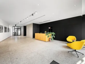 Pronájem kanceláře, Praha - Holešovice, U Uranie, 500 m2