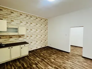 Pronájem bytu 2+kk, Teplice, Rokycanova, 36 m2