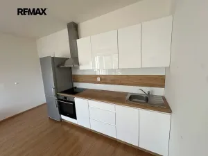 Pronájem bytu 3+kk, Kladno, Jaroslava Holečka, 65 m2