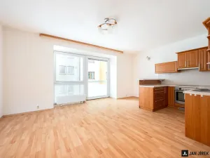 Pronájem bytu 3+kk, Pardubice - Zelené Předměstí, Pernerova, 65 m2