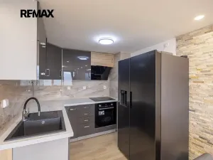 Pronájem bytu 4+kk, Praha - Modřany, Plovdivská, 82 m2