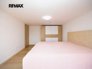 Pronájem bytu 4+kk, Praha - Modřany, Plovdivská, 82 m2
