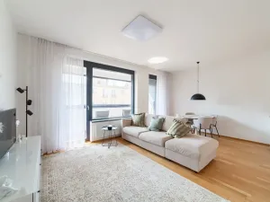 Prodej bytu 2+kk, Praha - Holešovice, U průhonu, 57 m2