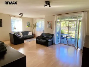 Pronájem bytu 4+1, Vestec, Ve Stromkách, 123 m2