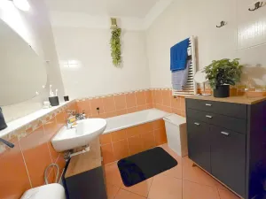 Pronájem bytu 2+kk, Praha - Vysočany, Pod Harfou, 50 m2