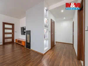 Prodej rodinného domu, Neustupov, 450 m2