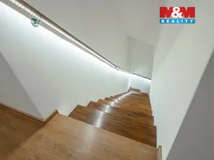 Prodej rodinného domu, Neustupov, 450 m2