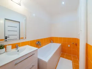 Prodej bytu 2+1, Lovosice, Mírová, 51 m2