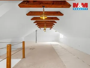 Prodej rodinného domu, Peruc - Černochov, 288 m2