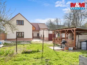Prodej rodinného domu, Peruc - Černochov, 288 m2