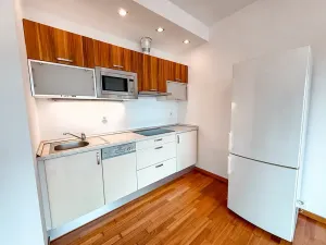 Pronájem bytu 2+kk, Praha - Podolí, Na Topolce, 53 m2