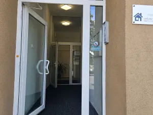 Pronájem kanceláře, Milovice, ČSA, 12 m2