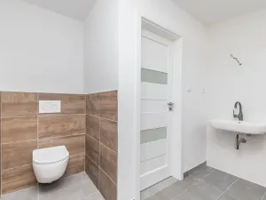 Prodej rodinného domu, Milovice, Modřínová, 122 m2