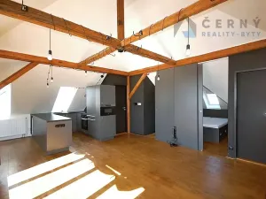 Pronájem bytu 2+kk, Liberec, Zborovská, 70 m2