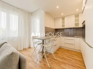 Pronájem bytu 2+kk, Praha - Strašnice, Zvěřinova, 50 m2