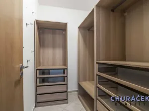 Prodej bytu 3+kk, Praha - Hrdlořezy, V třešňovce, 97 m2