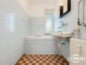 Prodej bytu 2+1, Olomouc, Ladova, 53 m2