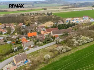 Prodej pozemku pro bydlení, Slaný, 778 m2