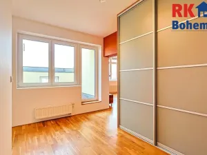 Pronájem bytu 2+1, Praha - Zbraslav, Jaromíra Vejvody, 75 m2