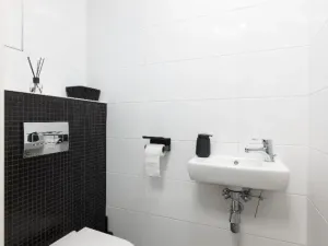 Prodej bytu 3+kk, Praha, Novovysočanská, 67 m2