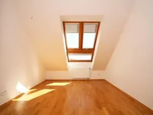 Pronájem kanceláře, Praha - Smíchov, Štefánikova, 168 m2