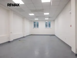 Pronájem výrobních prostor, Rudná, Masarykova, 1270 m2