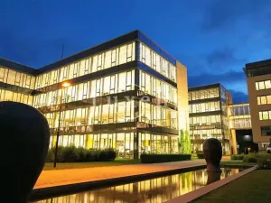 Pronájem kanceláře, Praha, Radlická, 1045 m2