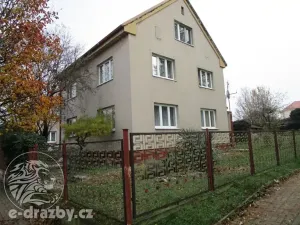 Dražba vícegeneračního domu, Praha - Letňany, Vamberská, 246 m2