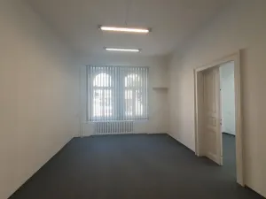 Pronájem kanceláře, Hradec Králové, Československé armády, 36 m2