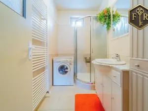 Prodej rodinného domu, Petrovice, 246 m2