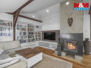 Prodej rodinného domu, Sulice - Želivec, Hlavní, 374 m2