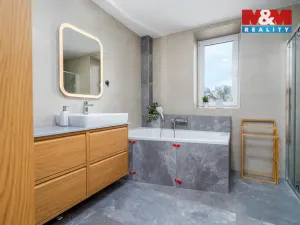 Prodej rodinného domu, Pardubice - Dražkovice, 250 m2