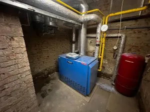 Pronájem - jiné, Praha - Holešovice, Schnirchova, 12 m2