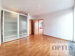 Pronájem bytu 2+kk, Praha - Vinohrady, Korunní, 76 m2