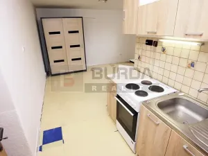 Pronájem bytu 2+kk, Neratovice, 28 m2