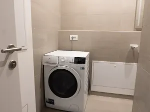 Pronájem bytu 2+kk, Praha, Holečkova, 71 m2