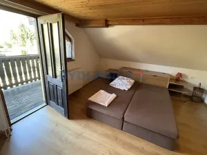 Pronájem vícegeneračního domu, Slavče, 333 m2