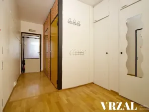 Prodej bytu 2+1, Praha - Bohnice, Toruňská, 67 m2