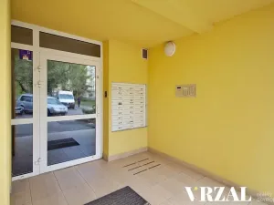 Prodej bytu 2+1, Praha - Bohnice, Toruňská, 67 m2